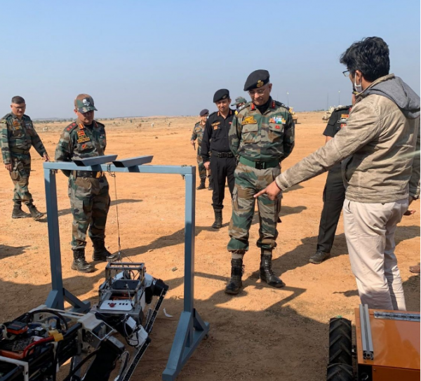 印軍戰鬥力再升級!高科技無人武器部署邊境,不肉搏改打資訊戰? 印軍戰鬥力再升級!高科技無人武器部署邊境,不肉搏改打資訊戰?