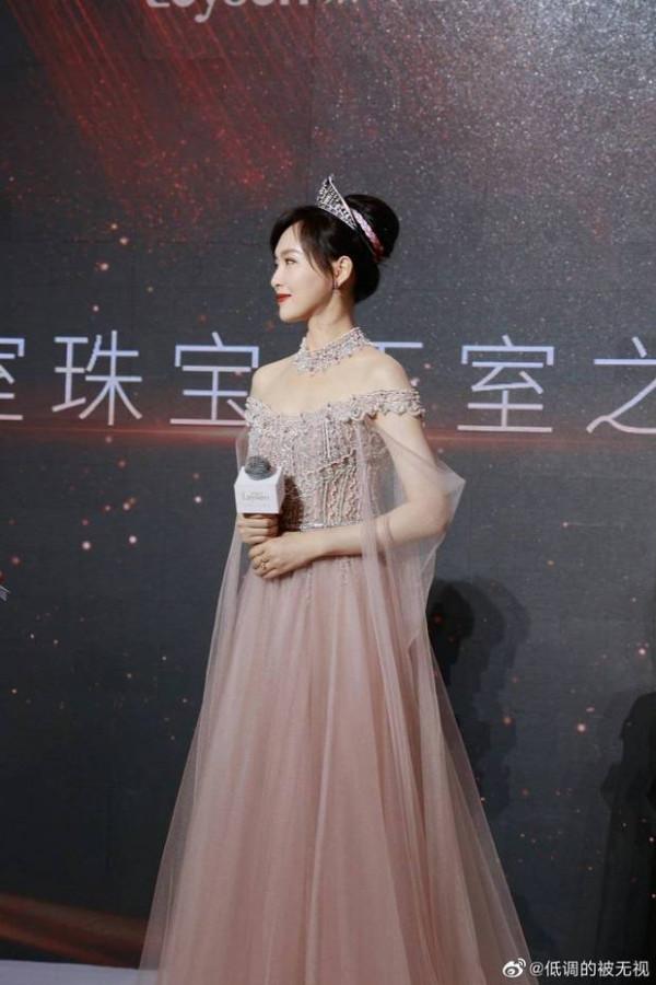 她真的是甜姐一枚