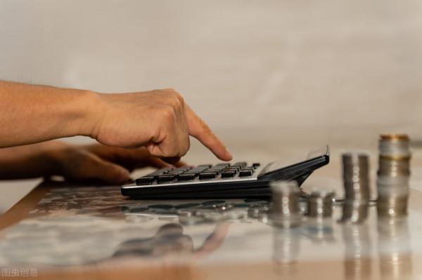 我國經濟勢頭迅猛,前三季度GDP達82萬億人民幣,將超過美國的80% 我國經濟勢頭迅猛,前三季度GDP達82萬億人民幣,將超過美國的80%