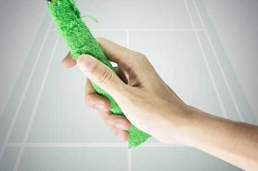 放棄、弱化、排斥羽毛球“一把抓”握拍法，無疑不會是最科學的