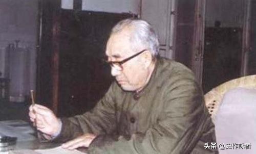 1976年,華國鋒擔任軍委主席後,中央選出的5位副主席都是誰? 1976年,華國鋒擔任軍委主席後,中央選出的5位副主席都是誰?