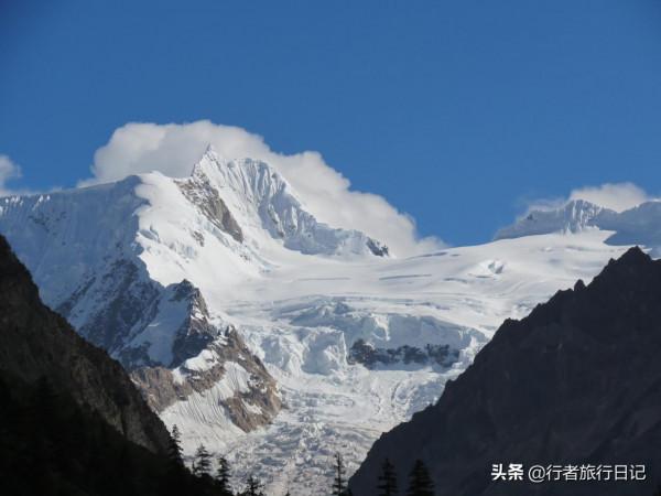 米堆冰川—世界上海拔最低的冰川