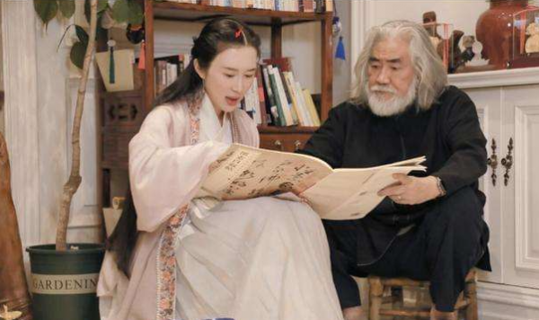 張紀中：20一斤的大米吃不起？惹網友爭議，小超市郝劭文受好評