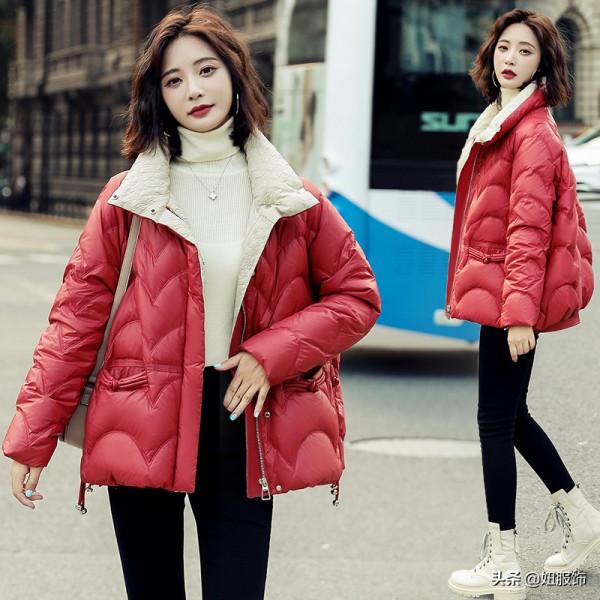 下雨天冷了，穿搭幾款洋氣顯瘦又保暖的羽絨棉棉衣，讓自己暖暖的