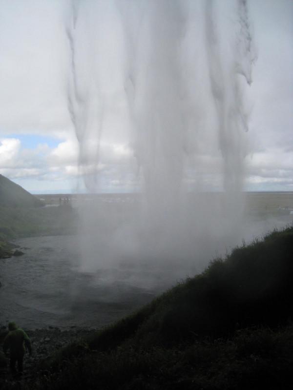 冰島的水簾洞，塞裡雅蘭瀑布，冰島最上鏡的瀑布