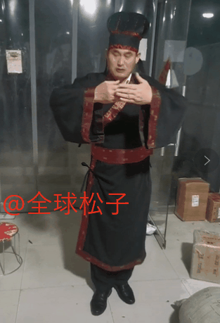 大衣哥出名機(雞)緣巧合，他應該感謝新時代，更要感謝黨和人民