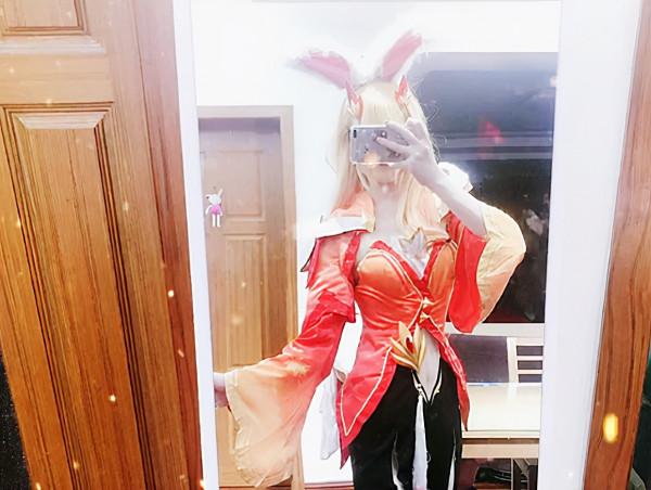 王者榮耀最甜CP不務正業，聖誕節連續衝分三天，送一百套貂蟬面板