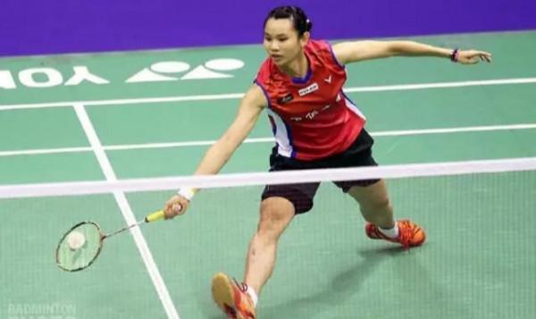 跨步上網步法不到位、擊球搶不到高點、發力無法後撤,這樣來糾正 跨步上網步法不到位、擊球搶不到高點、發力無法後撤,這樣來糾正