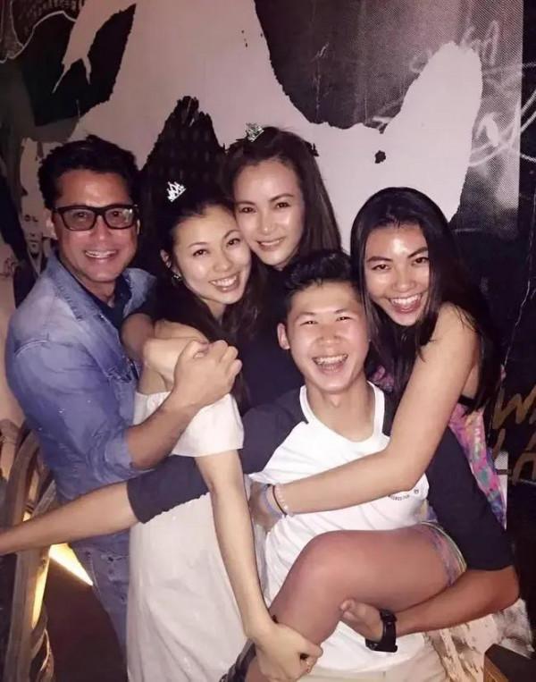 56歲王敏德宣佈大女兒將與女朋友結婚，不介意兩人一起懷孕