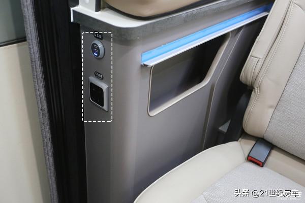 個性化越野套件+戰鬥範兒塗裝！這是最懂中國人的VANlife露營車