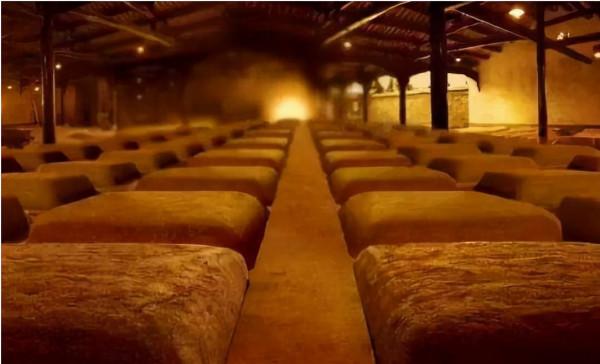 超市兩款“憋屈”酒,都是不新增1滴香精的好酒,卻因低價被嫌棄 超市兩款“憋屈”酒,都是不新增1滴香精的好酒,卻因低價被嫌棄