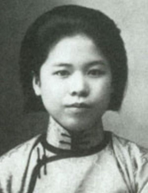 1949年,楊虎城遺體被發現,雙手被綁強酸浸泡,他經歷了什麼? 1949年,楊虎城遺體被發現,雙手被綁強酸浸泡,他經歷了什麼?