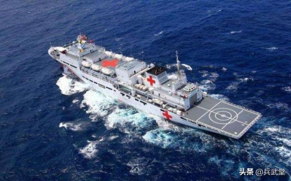 國內哪些艦艇適合去湯加撤僑？兩棲艦艇功能全，航母保障艦也有用