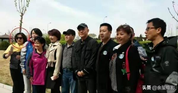 懷有身孕時被李連杰拋棄，住地下室十年，黃秋燕如今過得怎麼樣？