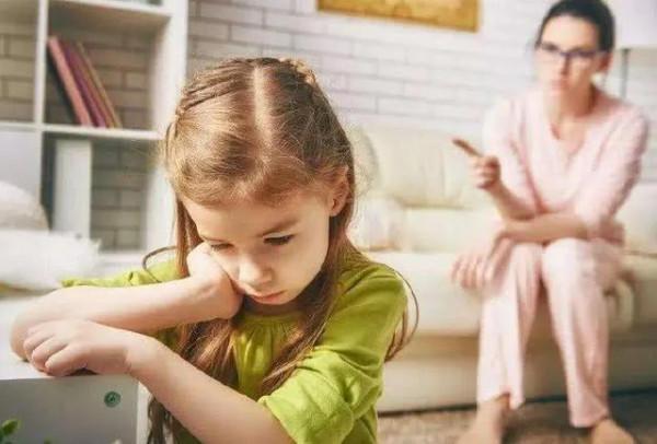 “只差49分就滿分”的奶奶火了,正向鼓勵對孩子來說多重要 “只差49分就滿分”的奶奶火了,正向鼓勵對孩子來說多重要