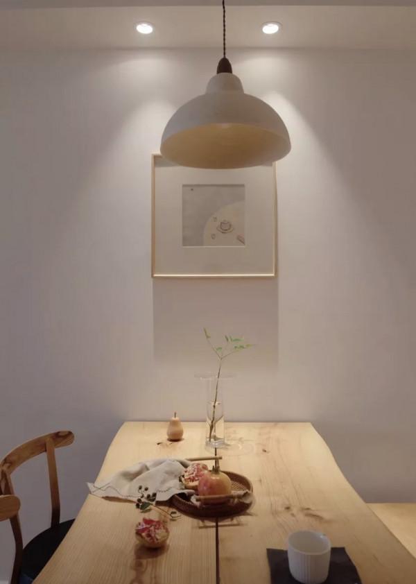 湖南單親媽媽曬出獨居小家，98平溫馨質樸，一人一娃也有詩和遠方