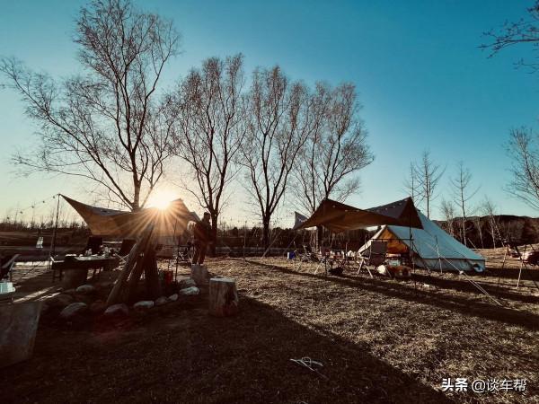 試駕BJ80:輕奢露營來襲,一場女神和BJ80的完美邂逅 試駕BJ80:輕奢露營來襲,一場女神和BJ80的完美邂逅