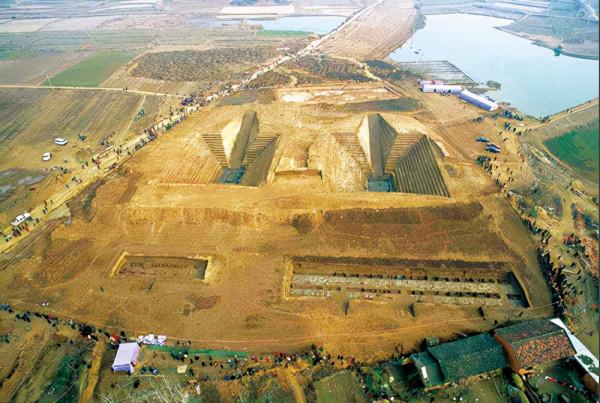 九連墩出土眾多青銅器,有一件“謎”樣的青銅器,至今不知道用途 九連墩出土眾多青銅器,有一件“謎”樣的青銅器,至今不知道用途