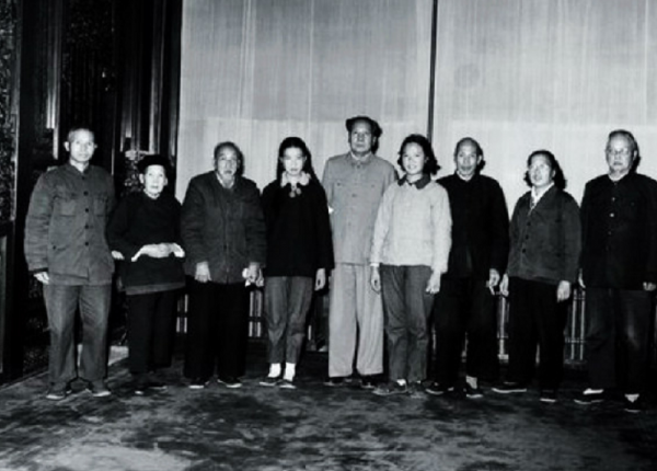 曾救過毛主席命的發小郭梓閣,建國後被劃為地主寫信求助,偉人回信:深表同情 曾救過毛主席命的發小郭梓閣,建國後被劃為地主寫信求助,偉人回信:深表同情