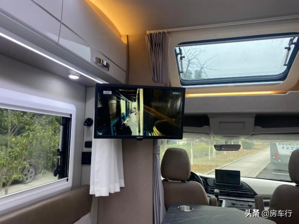軍工工藝，品質保障，L型卡座+後縱床佈局，美沃大通V90-T型房車