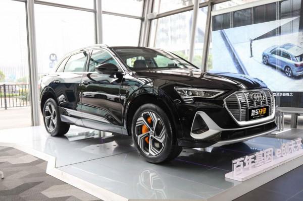 比進口版便宜10萬多 續航提升到500km 實拍一汽-大眾奧迪e-tron