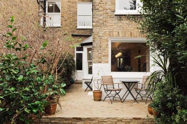 這個倫敦維多利亞式住宅，每個空間不同色，全屋典雅精緻，美呆了