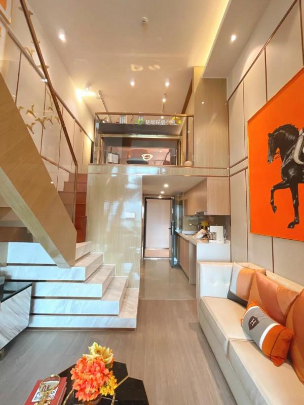 首付20w買的地鐵口LOFT