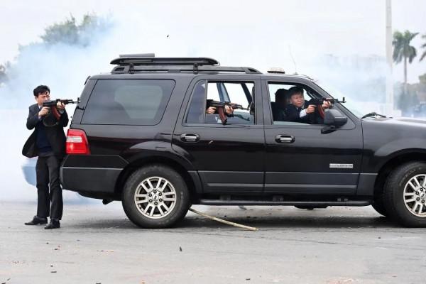 神秘的越南領導人保鏢曝光 用捷克武器“公文包盾牌”是最重要裝備