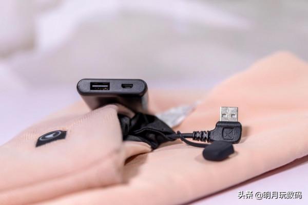 冬日暖心好物——飛樂思發熱圍巾,3秒速熱驅寒保暖 冬日暖心好物——飛樂思發熱圍巾,3秒速熱驅寒保暖