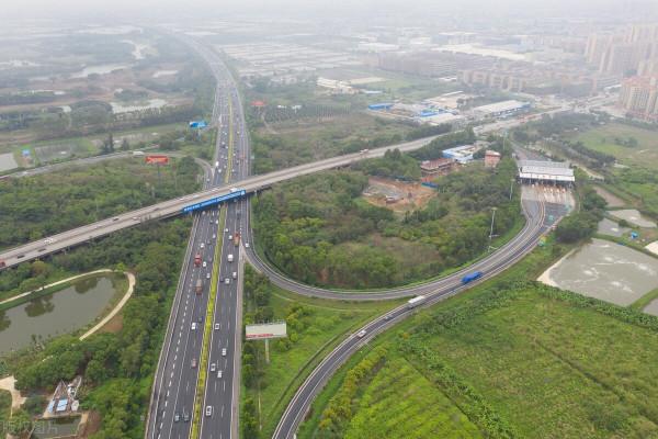 在廣東的湖南人注意了，今年回家不要繞道連南了