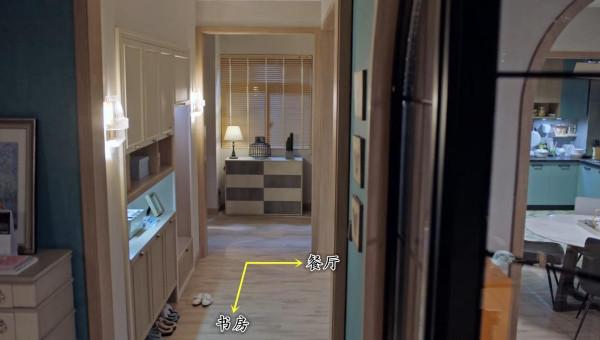 《突圍》靳東秦嵐夫妻倆的家，普普通通的，跟老幹部人設完全不符