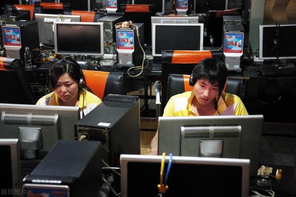 無論你的孩子上了初中還是高中,告訴他這幾件事永遠不要做 無論你的孩子上了初中還是高中,告訴他這幾件事永遠不要做