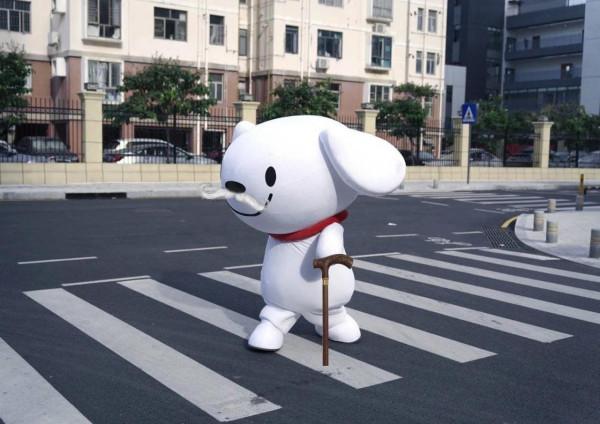 今天被一條狗狗治癒了不開心