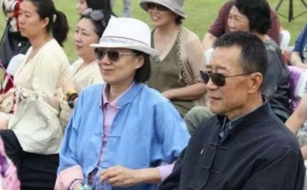 李雪健的兒子李亙：我的滄桑母親，我的癌症父親，我帶淚的親情