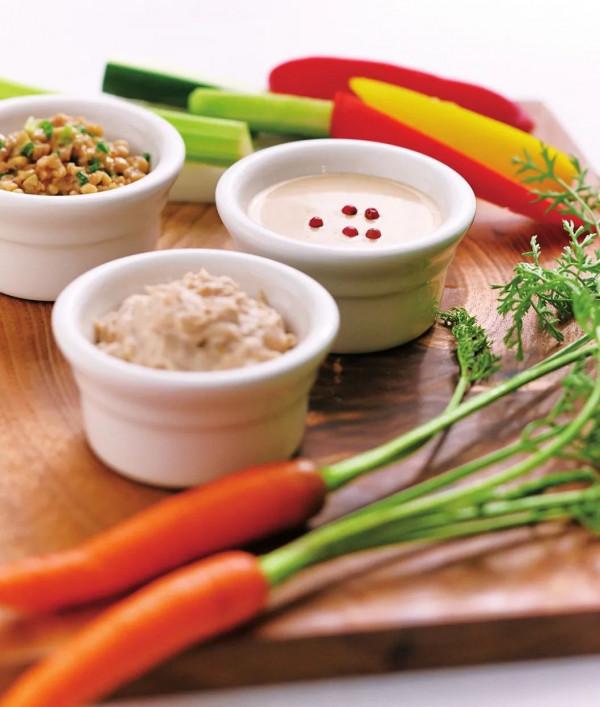 王嘉爾的養生技巧是喝苦瓜汁,蔬菜棒的快樂減肥法不妨嘗試下 王嘉爾的養生技巧是喝苦瓜汁,蔬菜棒的快樂減肥法不妨嘗試下