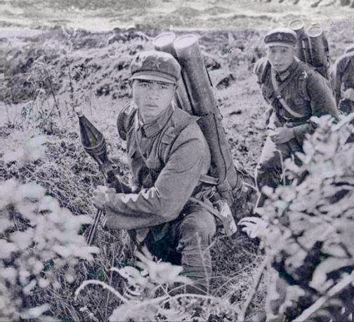 他用1枚手榴彈滅7名越軍,成一等功臣卻拒絕特殊照顧,甘當賣菜翁 他用1枚手榴彈滅7名越軍,成一等功臣卻拒絕特殊照顧,甘當賣菜翁