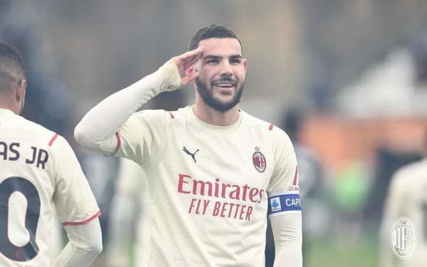 逗妹吐槽：克萊：庫裡你看看，我剛復出就能扣！庫裡：羨慕