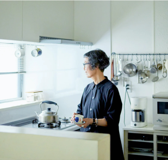 看了這位銀髮奶奶的家居曬照,網友:整潔有序,被圈粉了 看了這位銀髮奶奶的家居曬照,網友:整潔有序,被圈粉了