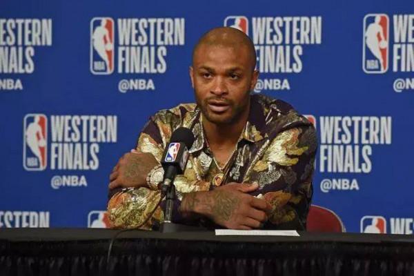 PJ.塔克——小人物的英雄路 PJ.塔克——小人物的英雄路