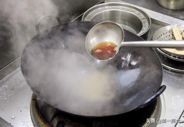 紅燒雞翅簡單又好吃的做法，廚師長分享技巧，軟糯香甜，紅潤髮亮