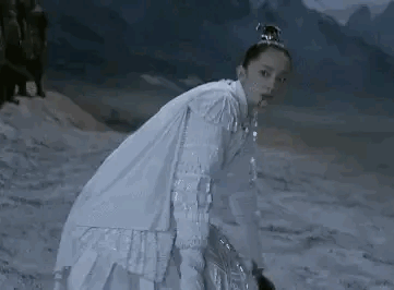 練練儀態吧，含胸駝背的古偶演員們，替身都比你們站得直