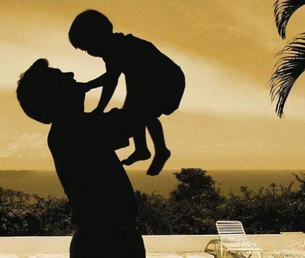 2014年，廣西一男孩靠吃野菜生存，母親卻因有苦衷未相認