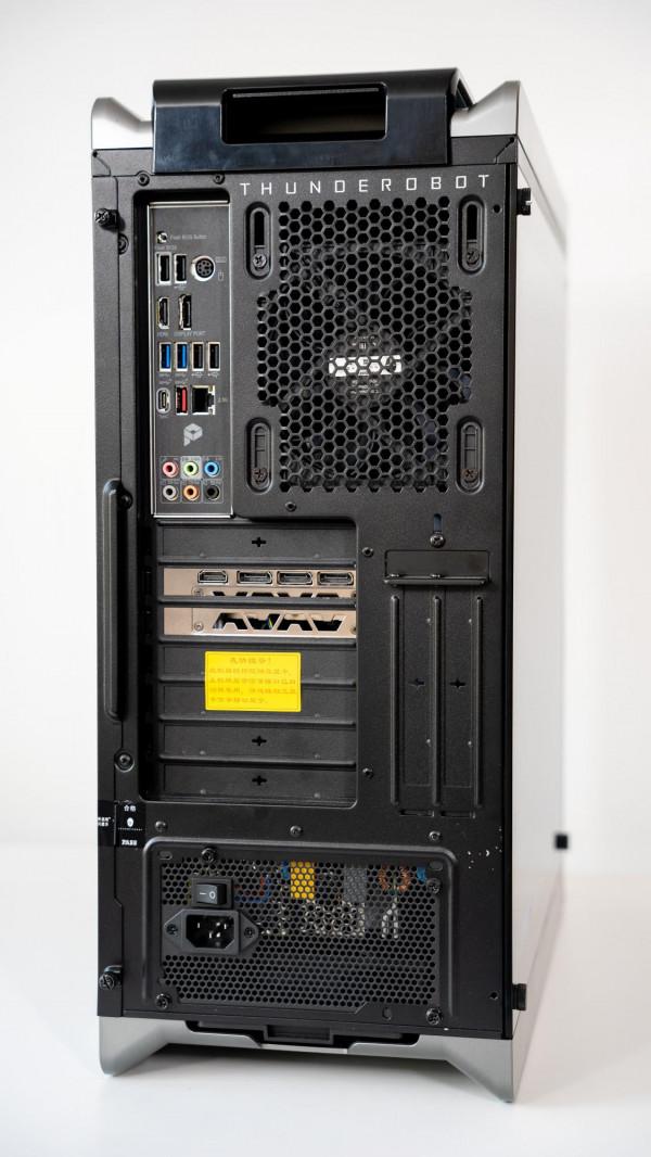 聊一款效能提升明顯的品牌桌上型電腦：雷神911黑武士4&plus;