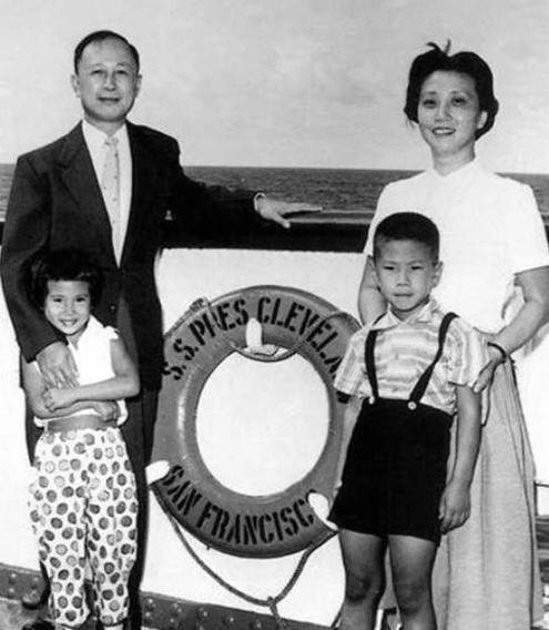 錢學森36歲還未婚，乾妹妹著急給他介紹物件，他卻說：你跟我走吧