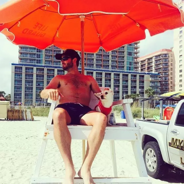 崩潰,人魚線已經OUT了!女生竟開始喜歡 Dad Bod? 崩潰,人魚線已經OUT了!女生竟開始喜歡 Dad Bod?