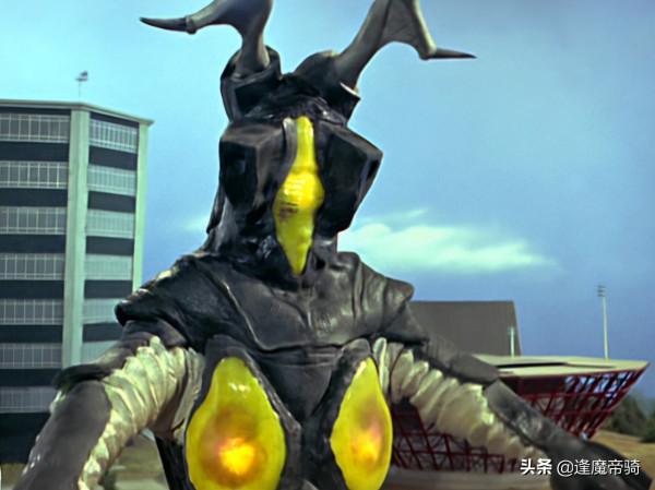 《奧特曼》裡威力設定最強,破壞力最小的必殺技,佐菲奧特曼YYDS 《奧特曼》裡威力設定最強,破壞力最小的必殺技,佐菲奧特曼YYDS