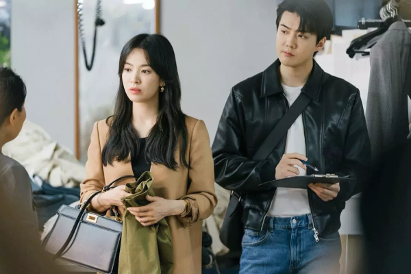 宋慧喬，開始演不相信愛情的女海王了《現在正在分手中》造型解析