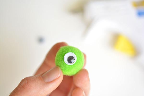 幼兒園級手工┃用衛生紙芯製成的噴火龍,也太好看了吧 幼兒園級手工┃用衛生紙芯製成的噴火龍,也太好看了吧