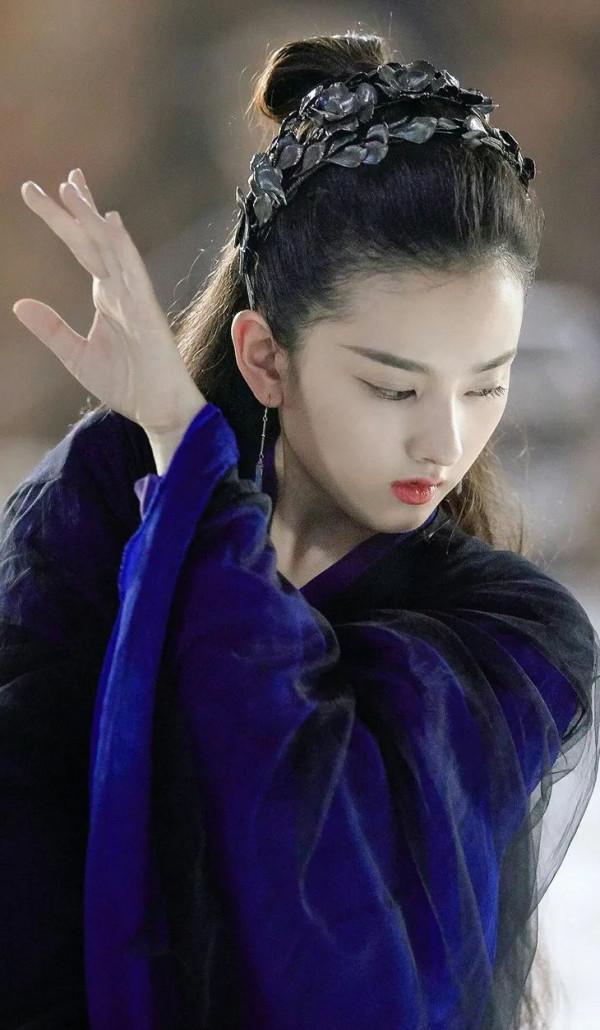 別看她們都去拍仙俠，不見得都有仙骨