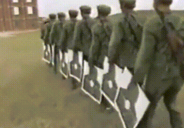 1988年，解放軍威武訓練表現出極強戰鬥素質，震撼日本記者